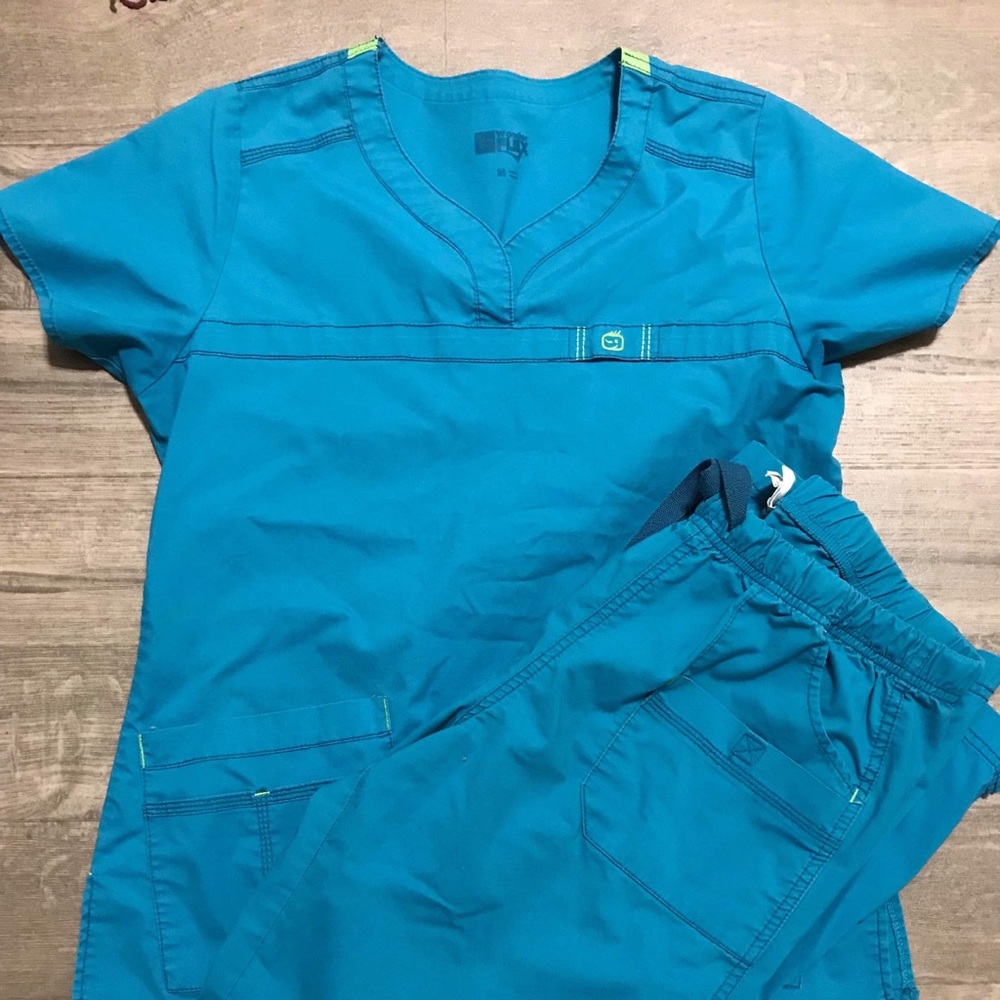 Wink scrubs